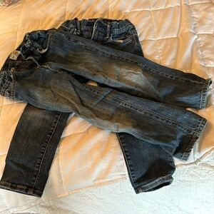 2 Pairs of 5T jeans in good condition!
